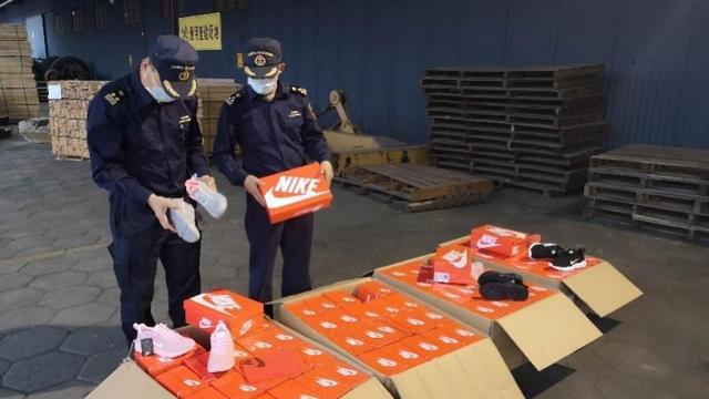 服裝銷毀|中國海關(guān)重拳出擊,耐克、HM這下要涼涼了 服裝銷毀|中國海關(guān)重拳出擊,耐克、HM這下要涼涼了